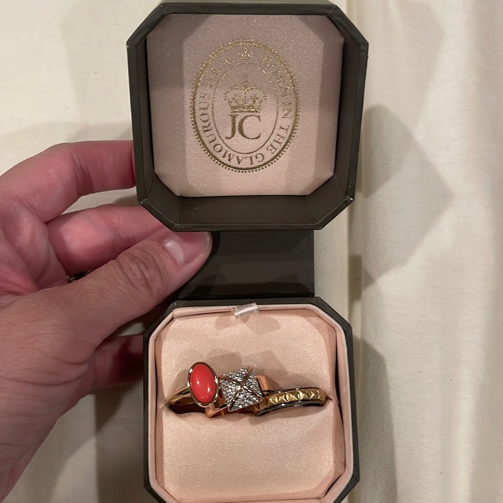 Juicy couture rings - set of 3- size 7